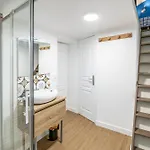 Rive Villa Ault